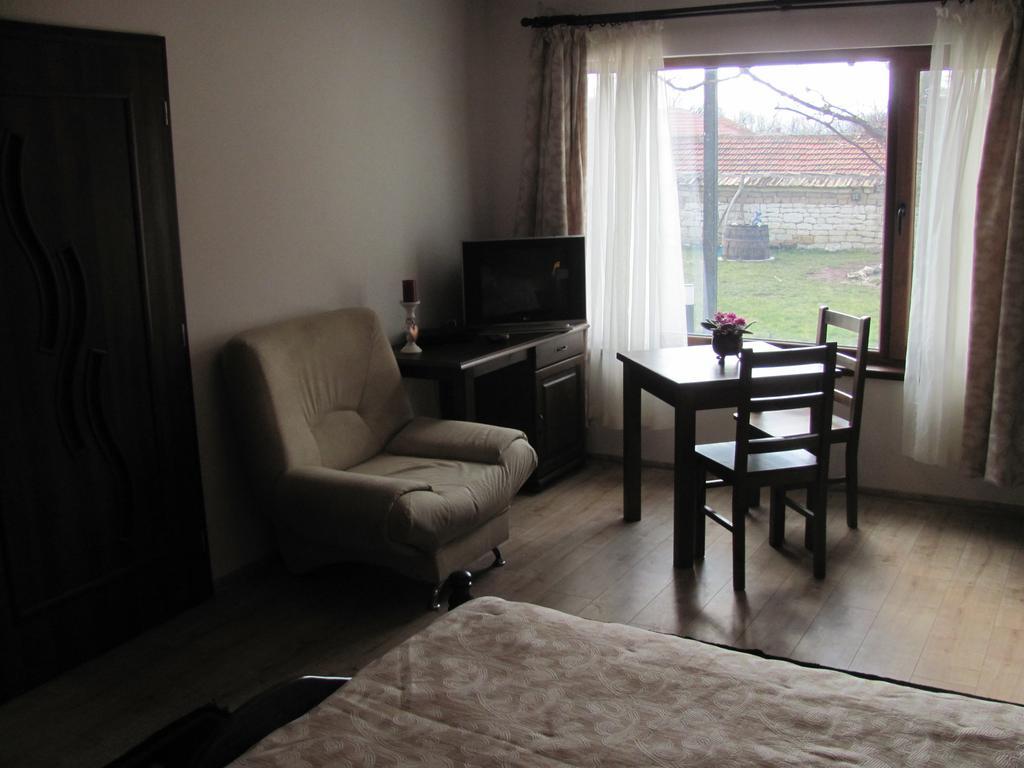 Guest House Villa Elma Nevsha Ruang foto
