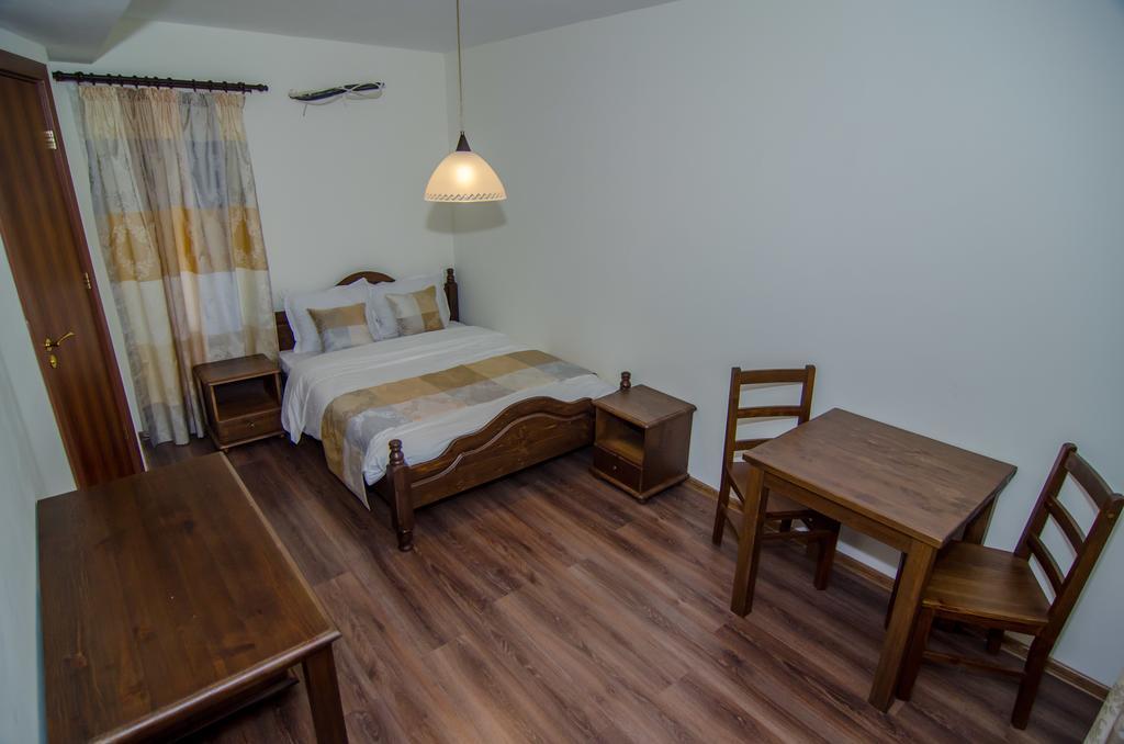 Guest House Villa Elma Nevsha Ruang foto