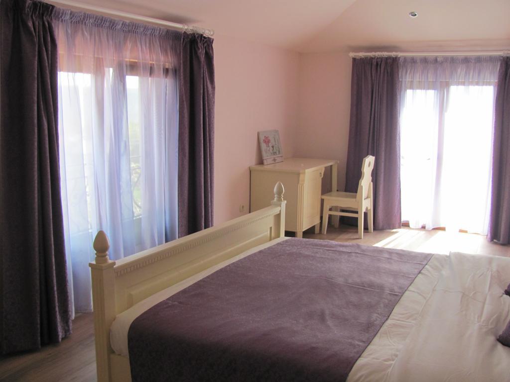 Guest House Villa Elma Nevsha Ruang foto