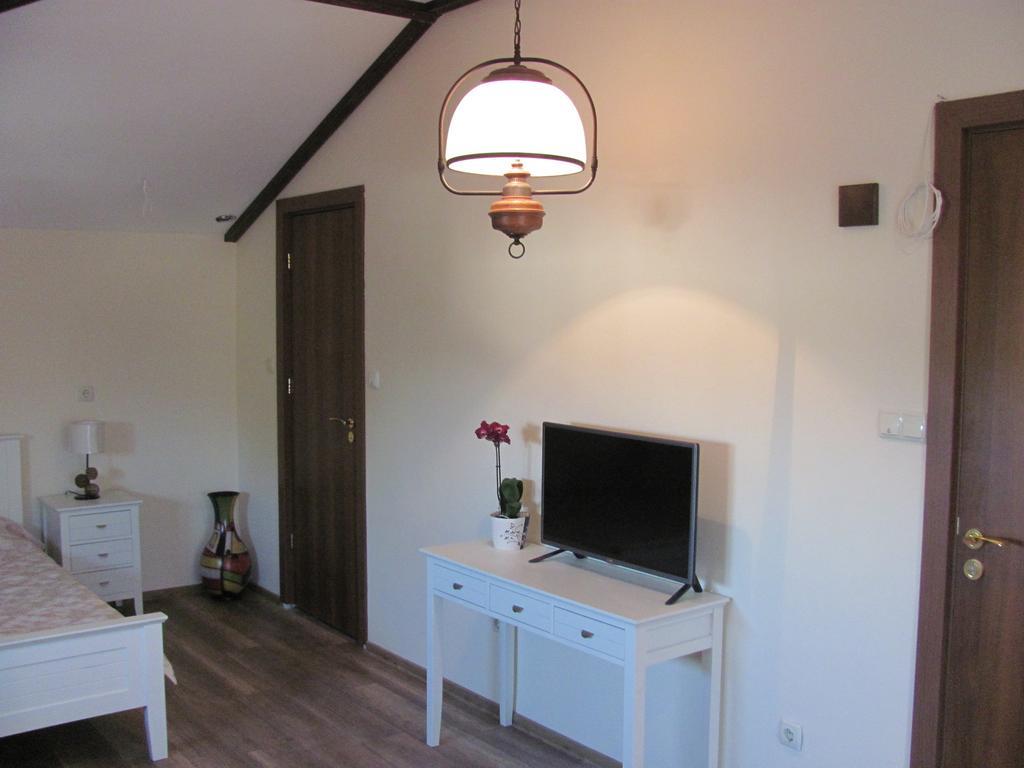 Guest House Villa Elma Nevsha Ruang foto